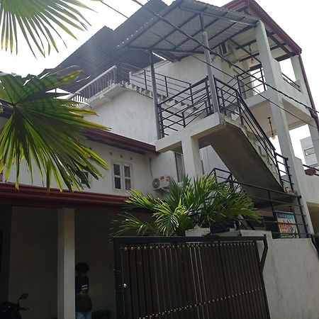 Ferienwohnung Surf&Salt Weligama Exterior foto