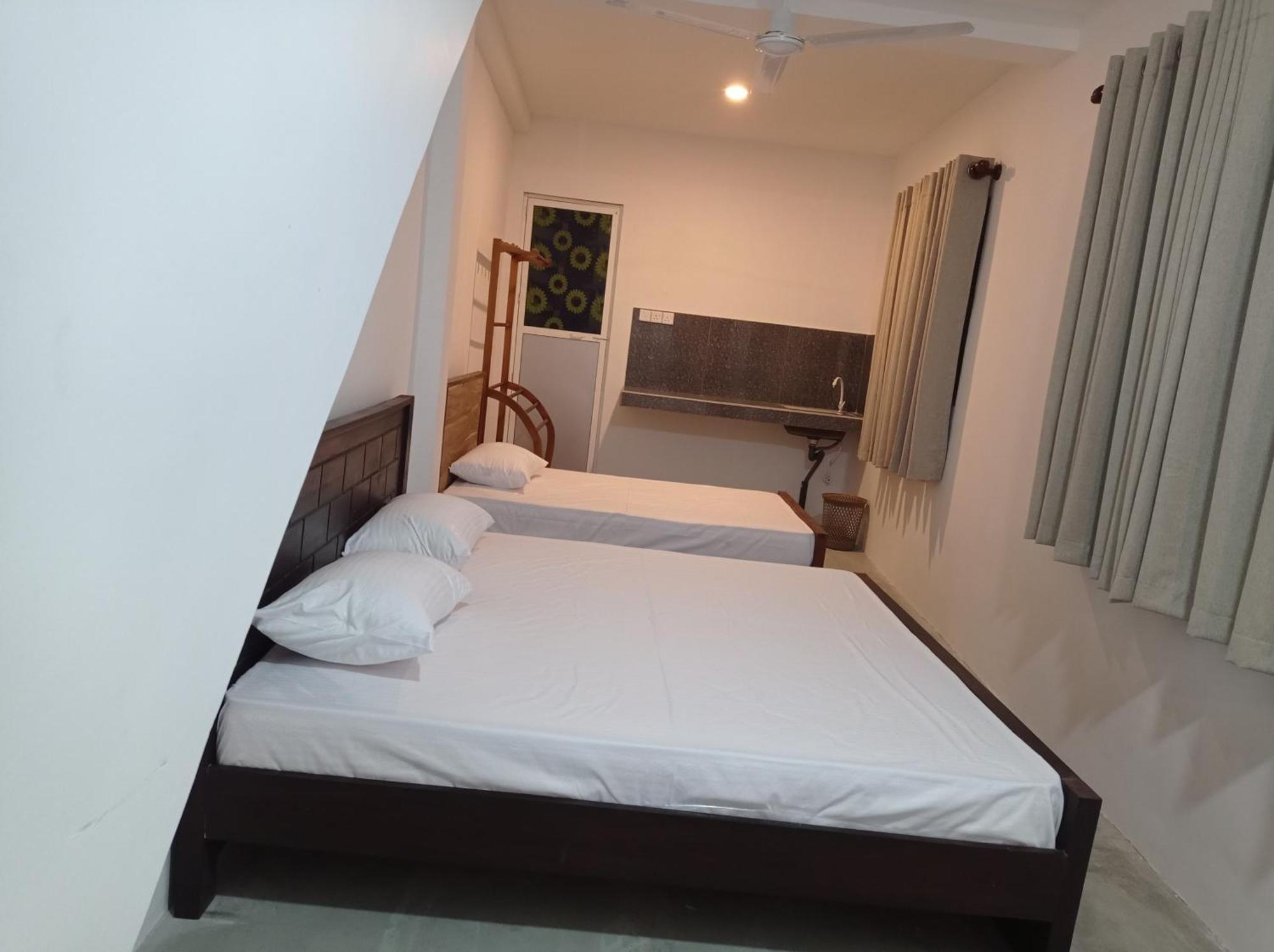 Ferienwohnung Surf&Salt Weligama Exterior foto
